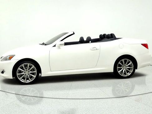Used 2013 Lexus IS 250C w/ Luxury Pkg RWD image 8