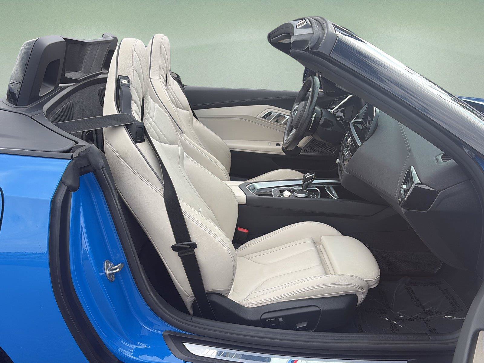 Used 2020 BMW Z4 sDrive30i w/ Executive Package RWD image 16
