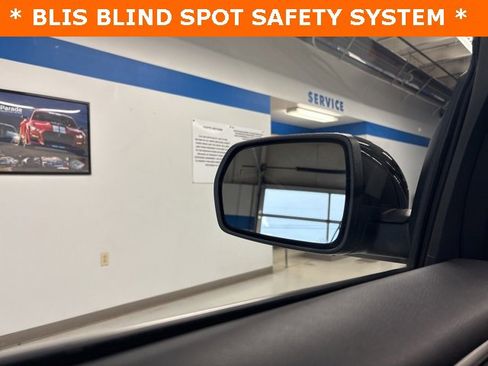 Used 2023 Ford Edge SEL w/ Convenience Package image 24