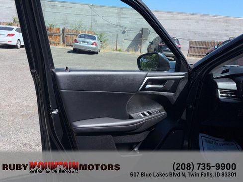 Used 2025 Mitsubishi Outlander SE AWD/4WD image 10