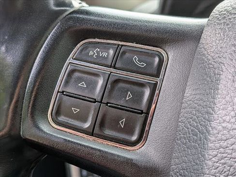 Used 2017 RAM 3500 SLT w/ SLT Plus D￩cor Group image 11