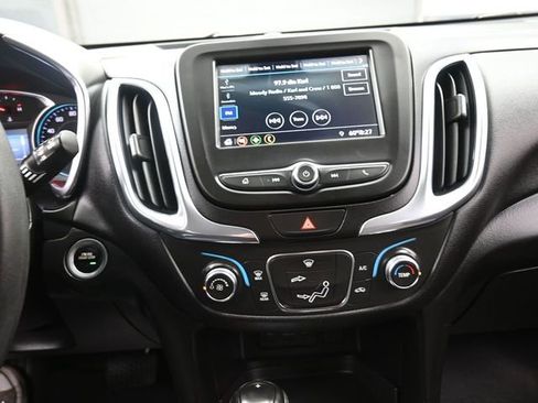 Used 2019 Chevrolet Equinox LT image 10