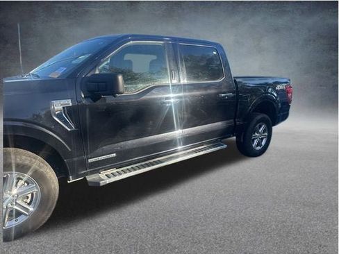Used 2024 Ford F150 XLT w/ Mobile Office Package image 15