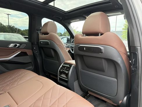 Used 2024 BMW X5 xDrive40i w/ Premium Package AWD/4WD image 17