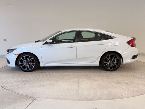 Used 2020 Honda Civic Sport image 2