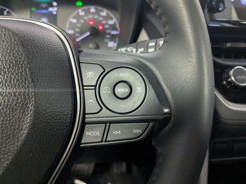 Used 2024 Toyota Corolla Cross AWD Hybrid image 17
