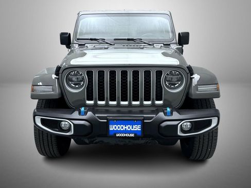 Used 2022 Jeep Wrangler Unlimited Sahara w/ Cold Weather Group image 2