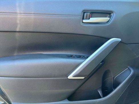 Certified 2023 Toyota Corolla Cross XLE w/ Convenience Package image 18