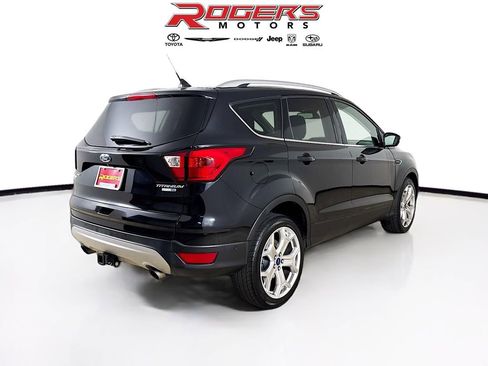 Used 2019 Ford Escape Titanium image 7