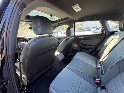 Used 2025 Volkswagen Jetta GLI Autobahn w/ GLI Black Package FWD image 10