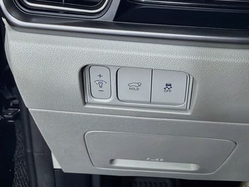Used 2024 Kia Sorento EX FWD image 17