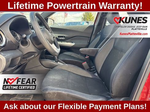 Used 2019 Nissan Kicks SV w/ Exterior Package image 11