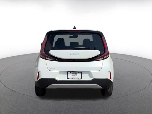 Used 2025 Kia Soul LX w/ LX Technology Package image 12