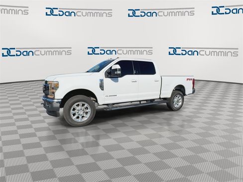 Used 2019 Ford F250 Lariat w/ Lariat Ultimate Package image 4