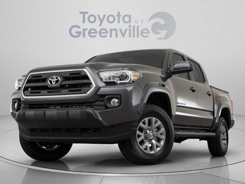 Used 2018 Toyota Tacoma SR5 RWD image 12