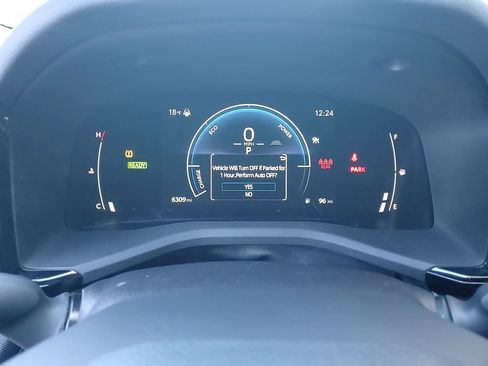 Used 2025 Toyota Camry LE image 18