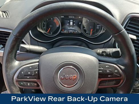 Used 2019 Jeep Cherokee Limited AWD/4WD image 4