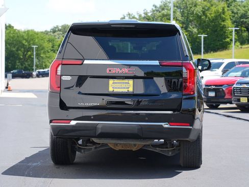 Used 2025 GMC Yukon XL Elevation w/ Elevation Premium Package AWD/4WD image 4