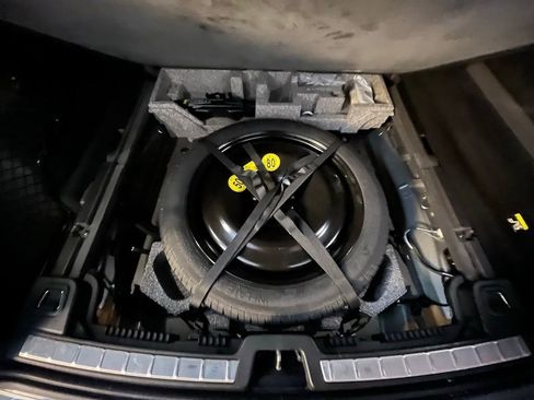 Used 2019 Volvo XC60 T5 Inscription image 29