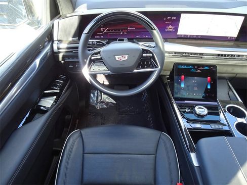 Certified 2025 Cadillac Escalade Premium Luxury w/ LPO, Floor Liner Package image 13