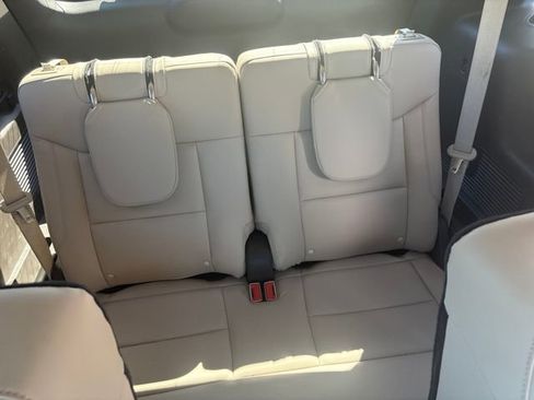 Used 2022 Ford Explorer Platinum w/ Equipment Group 601A image 12