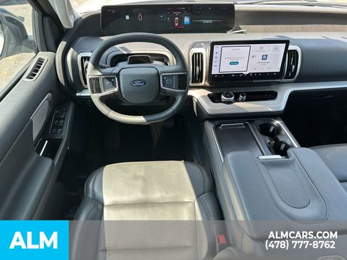 Used 2025 Ford Expedition Max Active AWD/4WD image 30