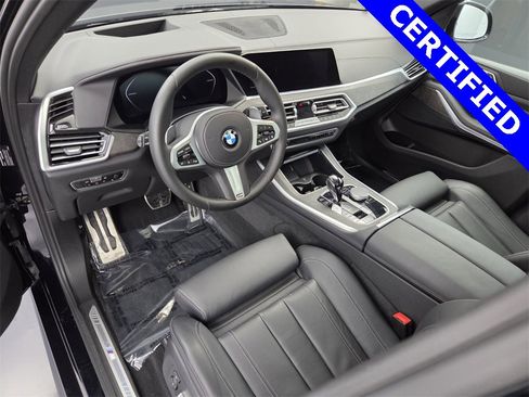 Certified 2022 BMW X5 xDrive40i w/ M Sport Package image 29