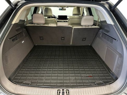 Used 2022 Lincoln Nautilus Reserve w/ Luxury Package image 16