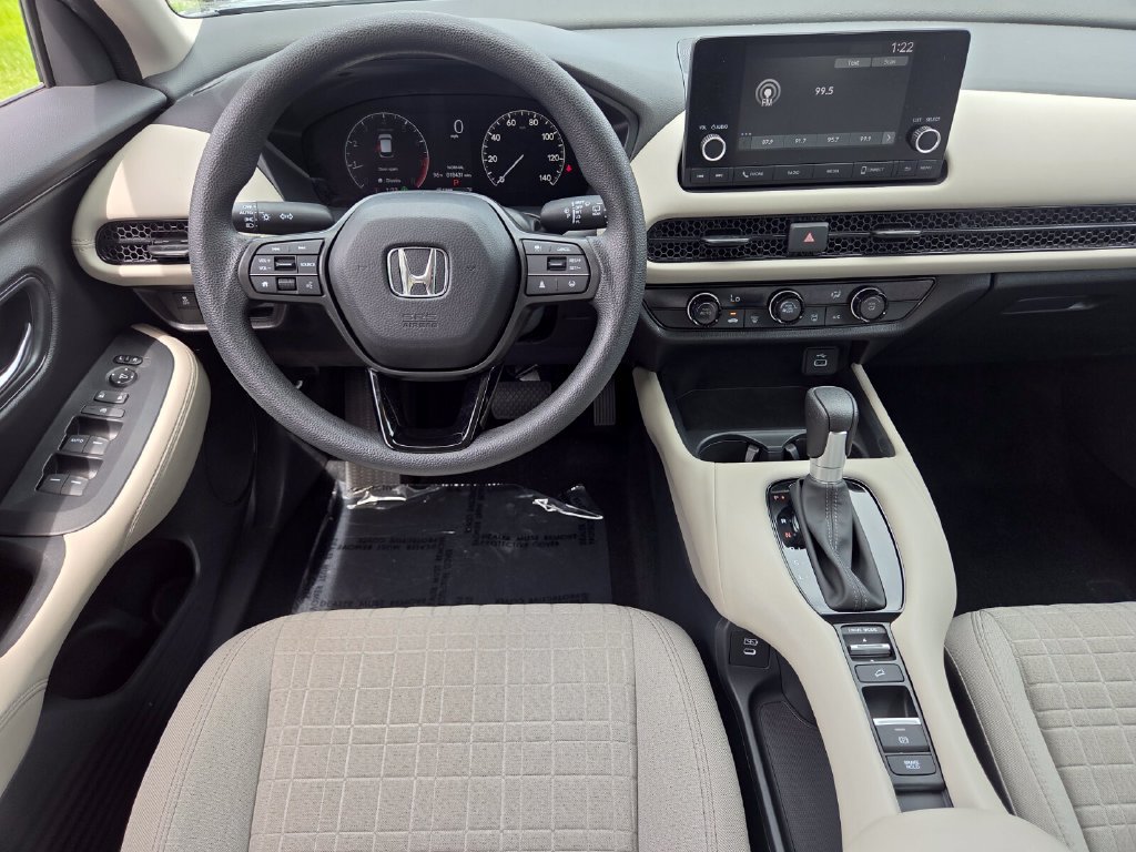 Certified 2025 Honda HR-V LX image 12