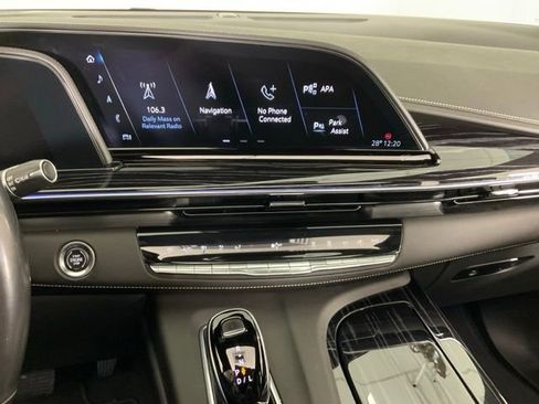 Used 2021 Cadillac Escalade Sport w/ LPO, ONYX Package image 19