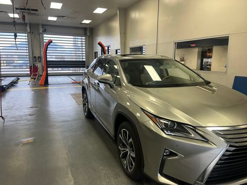 Used 2019 Lexus RX 350 AWD w/ Premium Package image 1