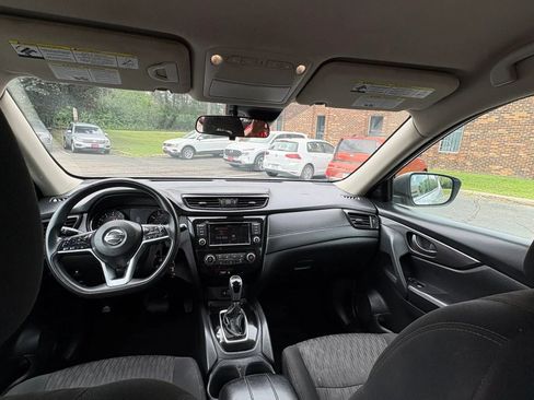 Used 2020 Nissan Rogue S AWD/4WD image 23