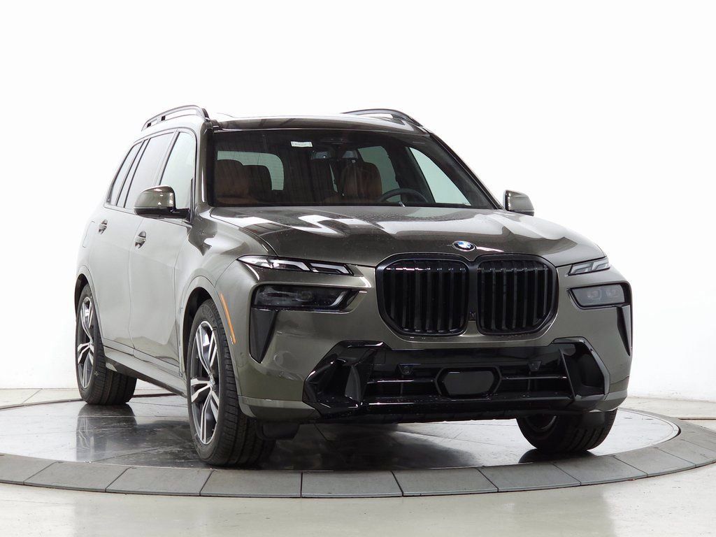 Used 2026 BMW X7 xDrive40i w/ M Sport Package AWD/4WD image 1
