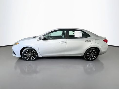 Used 2017 Toyota Corolla SE FWD image 5