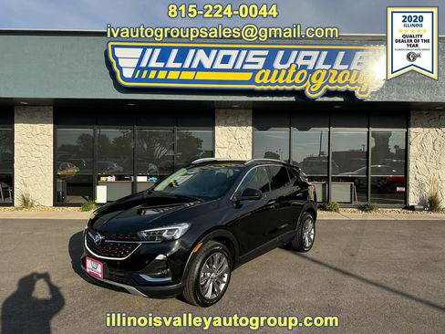 Used 2020 Buick Encore GX Essence w/ Experience Buick Package image 1