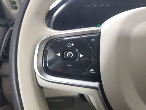 Used 2024 Volvo XC90 B6 Ultimate w/ Protection Package image 27