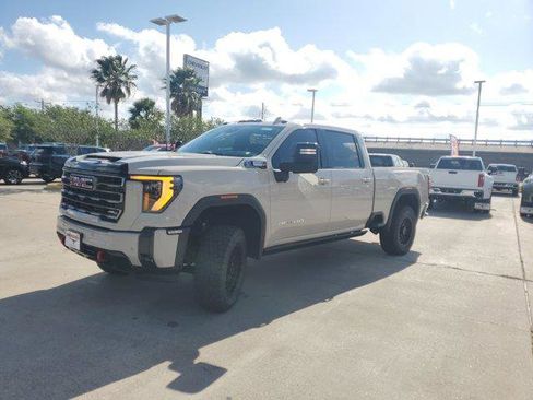 New 2026 GMC Sierra 2500 AT4 image 3