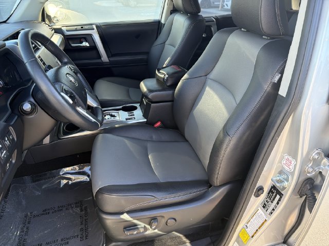 Used 2022 Toyota 4Runner SR5 Premium AWD/4WD image 11
