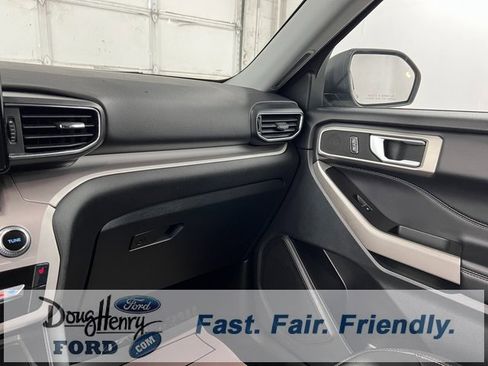 Used 2023 Ford Explorer XLT w/ Equipment Group 202A image 44