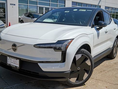 New 2026 Volvo EX30 Plus w/ Climate Package AWD/4WD image 2