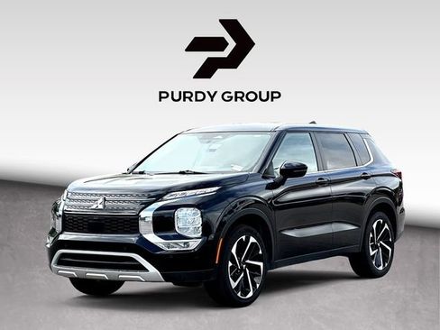 Used 2024 Mitsubishi Outlander SE Black Edition image 4