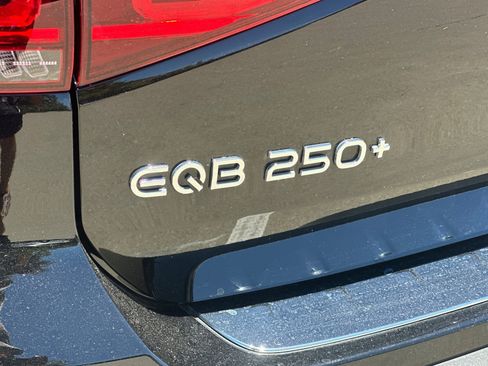 Certified 2023 Mercedes-Benz EQB 250+ image 30