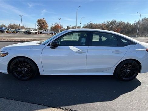 Used 2025 Honda Civic Sport image 7