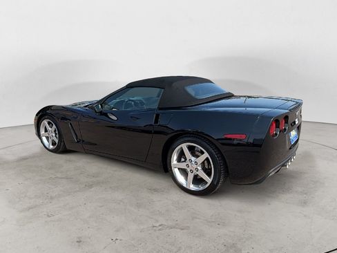 Used 2006 Chevrolet Corvette Convertible w/ Preferred Equipment Group RWD image 4
