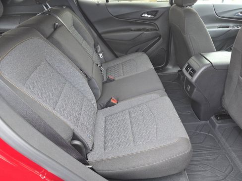 Used 2023 Chevrolet Equinox LT image 20