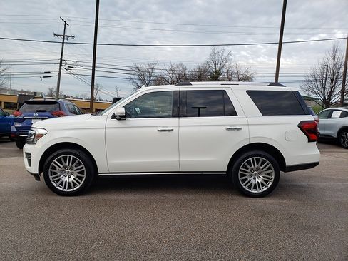 Certified 2022 Ford Expedition Limited image 8