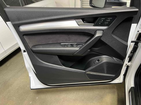 Used 2018 Audi SQ5 Prestige w/ Prestige Package image 76