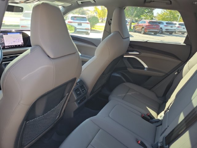 Used 2025 Audi Q5 Premium Plus w/ Premium Plus AWD/4WD image 25