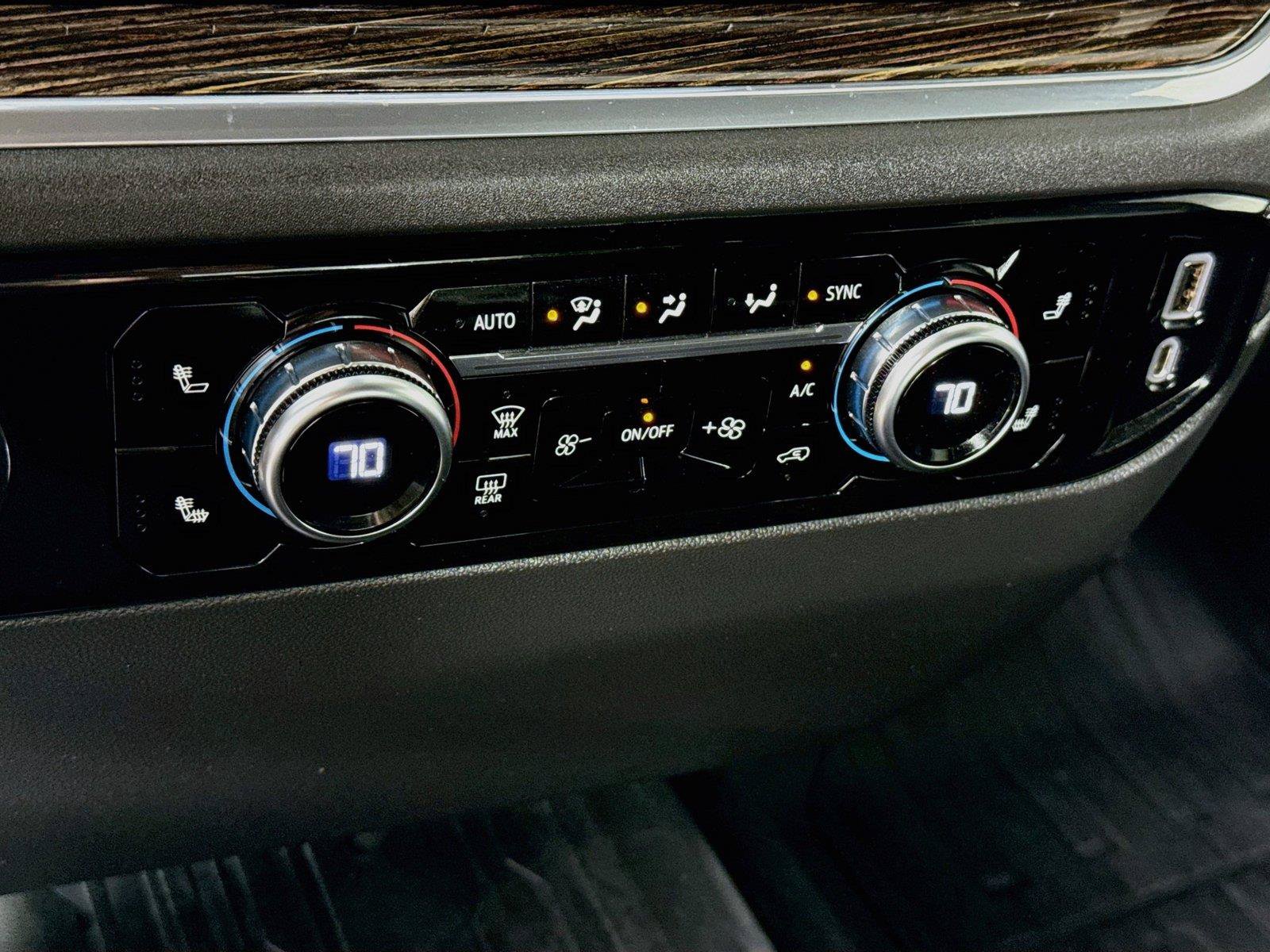 Used 2023 GMC Sierra 1500 Elevation AWD/4WD image 9