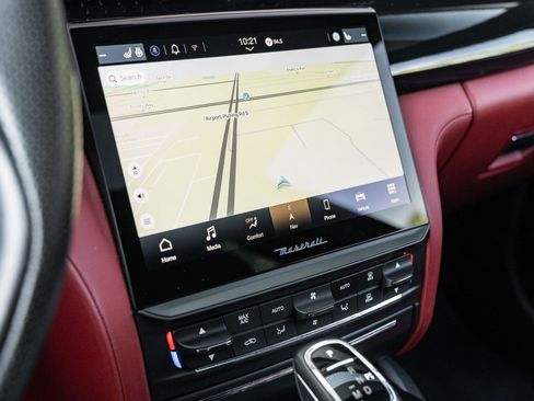 Used 2022 Maserati Quattroporte GT image 49